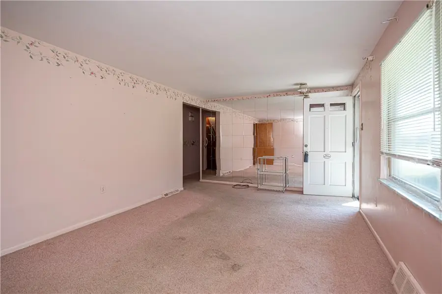 5904 Victor Circle, Aliquippa, PA 15001 - #3