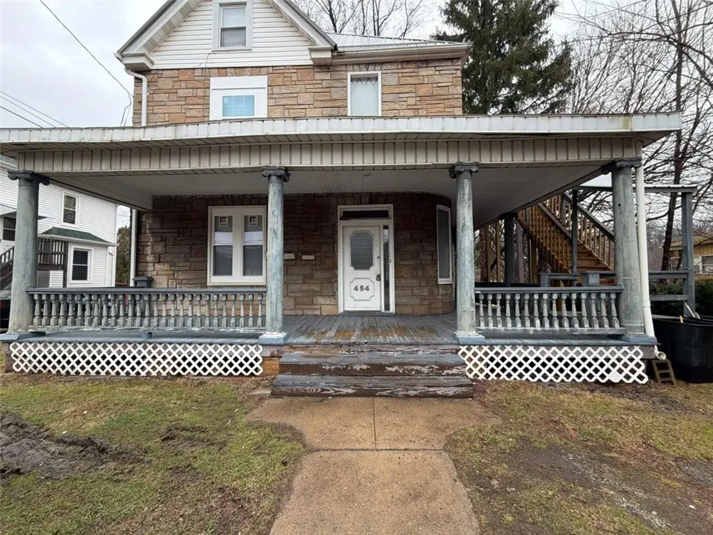 454 Freeport St, New Kensington, PA 15068 - #1
