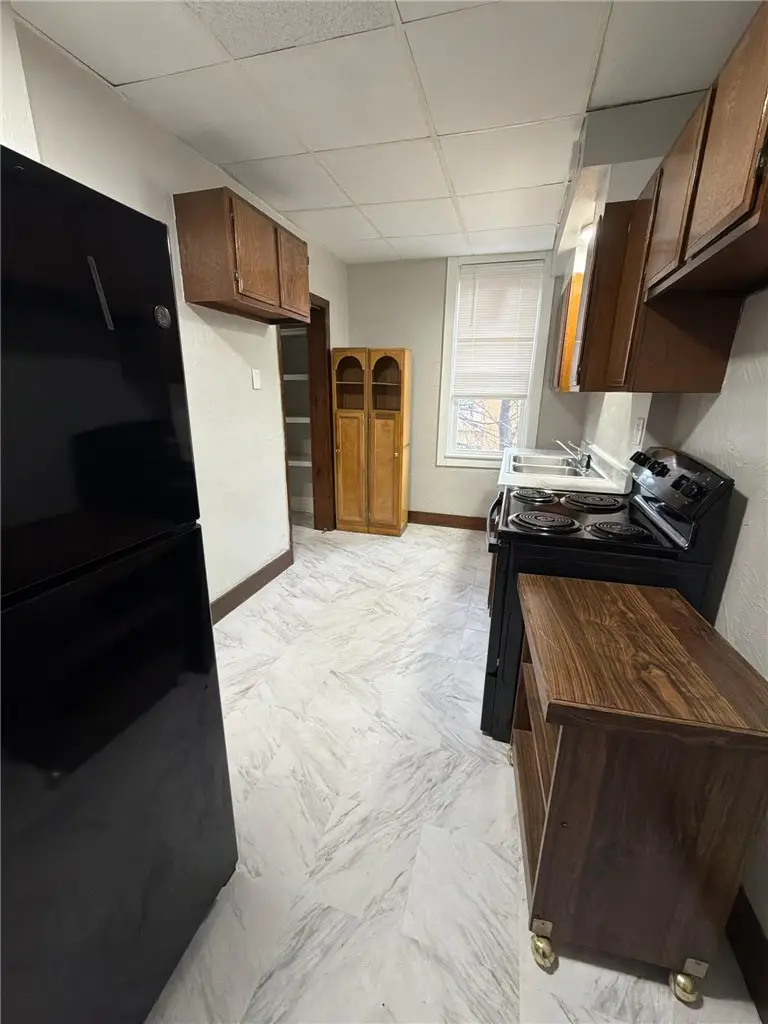 454 Freeport St, New Kensington, PA 15068 - #3