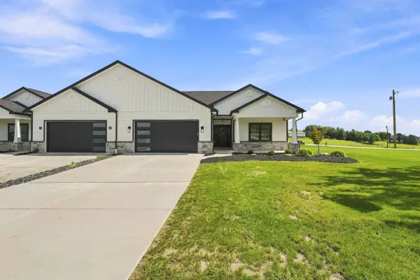 1161 Valley Club Dr Unit # 118, Irwin, PA 15642