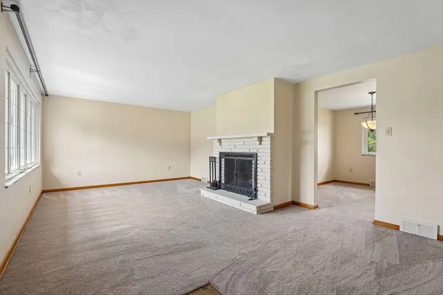 102 Manchester Drive, Irwin, PA 15642 - #3