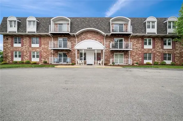 601 Clubhouse Dr, Washington, PA 15301