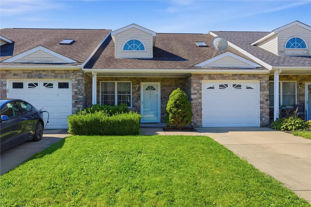 193 Cambria Hill Dr, Tarentum, PA 15084 - #1
