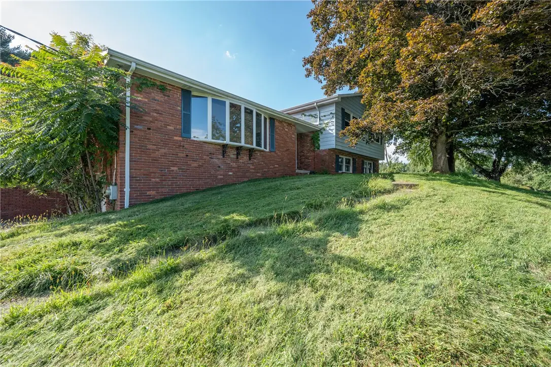 113 Sterling Run Rd, Greensburg, PA 15601 - #1