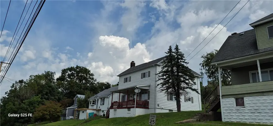 904 N Jefferson St, Connellsville, PA 15425 - #2