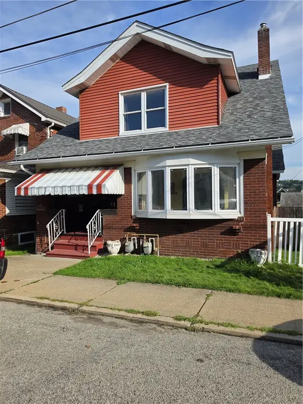 526 Roup St, Tarentum, PA 15084