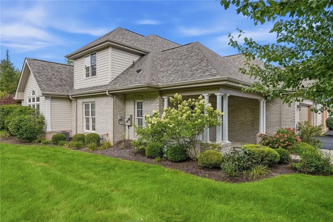 126 Woodlands Trl, Gibsonia, PA 15044 - #1