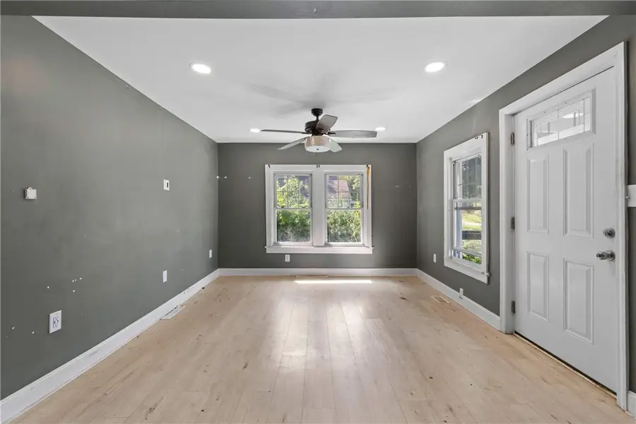 7087 Baptist Rd, Bethel Park, PA 15102 - #2