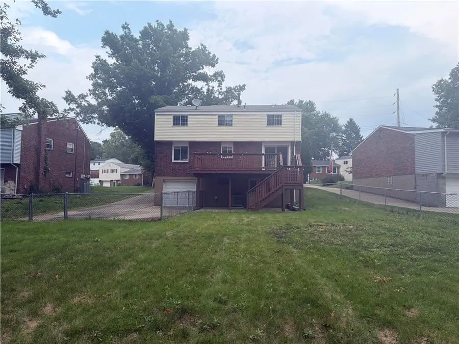 126 Crescent Garden Dr, Pittsburgh, PA 15235 - #2