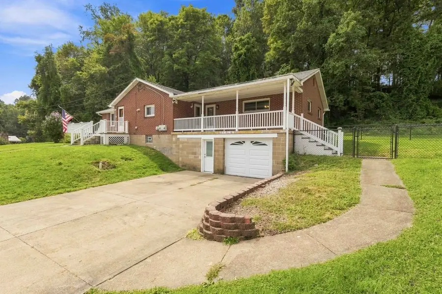 425 Spring Rd, Brownsville, PA 15417 - #3