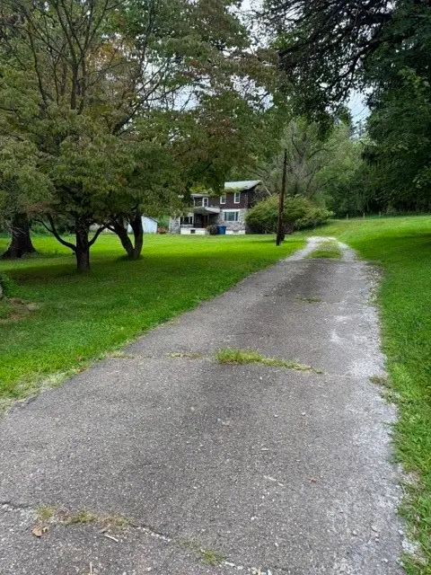 305 Repp Rd, New Kensington, PA 15068 - #2