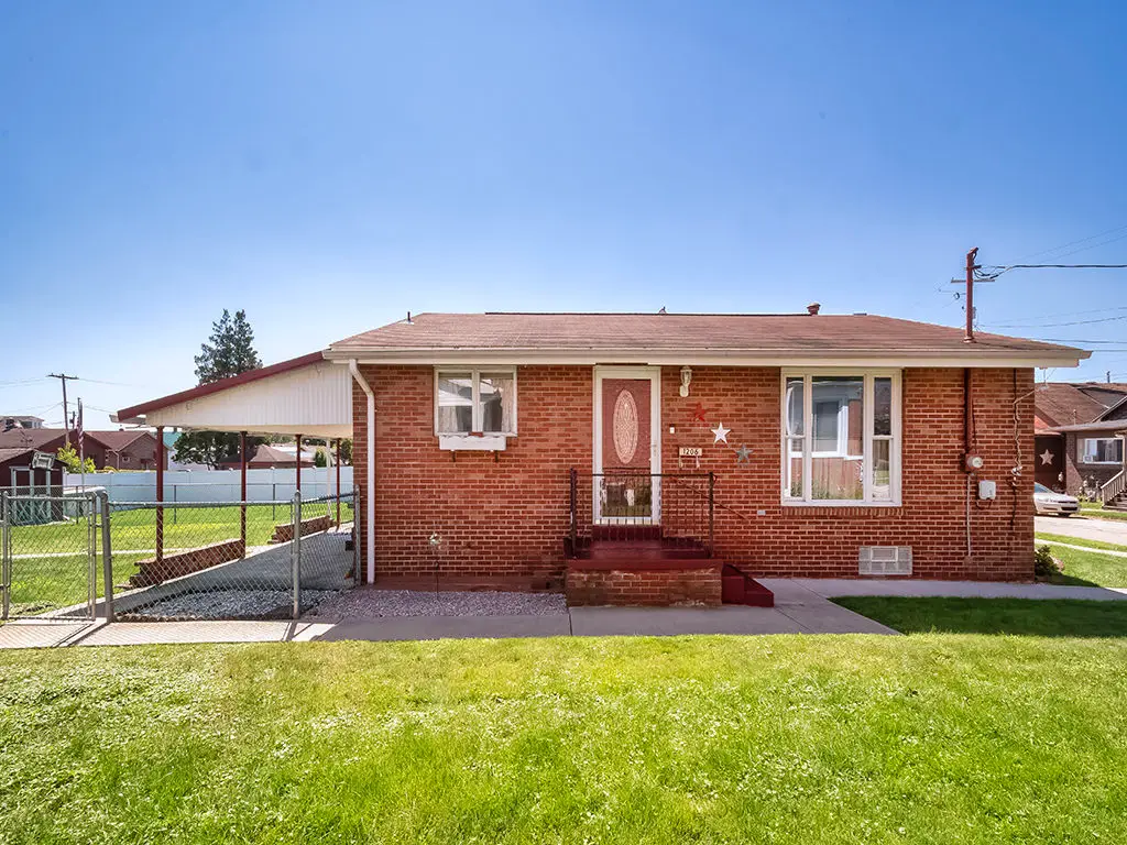 1206 Liberty Avenue, Natrona Heights, PA 15065 - #1