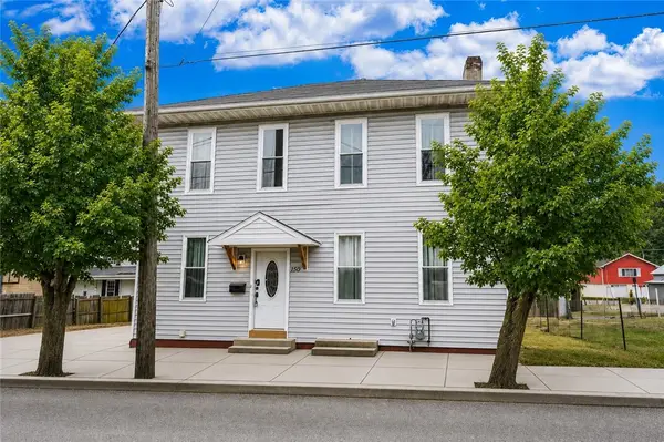 130 W Lincoln St, Waynesburg, PA 15370