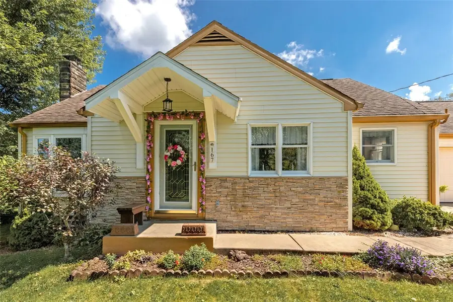 167 Oglevee Ln, Connellsville, PA 15425 - #2