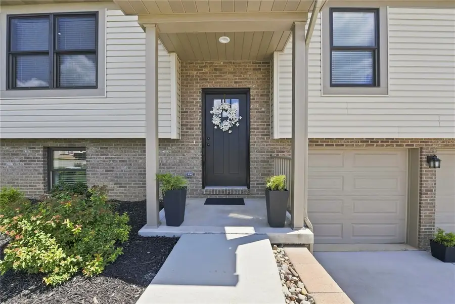 100 Sharon Dr, Pleasant Unity, PA 15676 - #3
