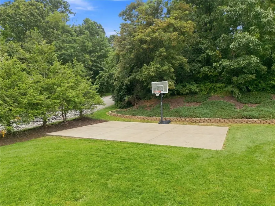1401 Baldwin Lane, Greensburg, PA 15601 - #3