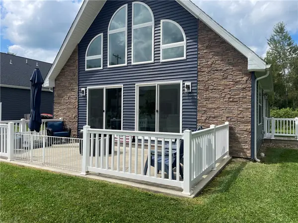 10750 Pymatuning Avenue, Conneaut Lake, PA 16316