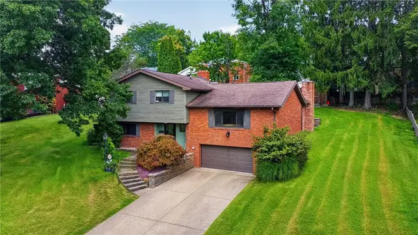 326 Highland Pines Dr, Pittsburgh, PA 15237