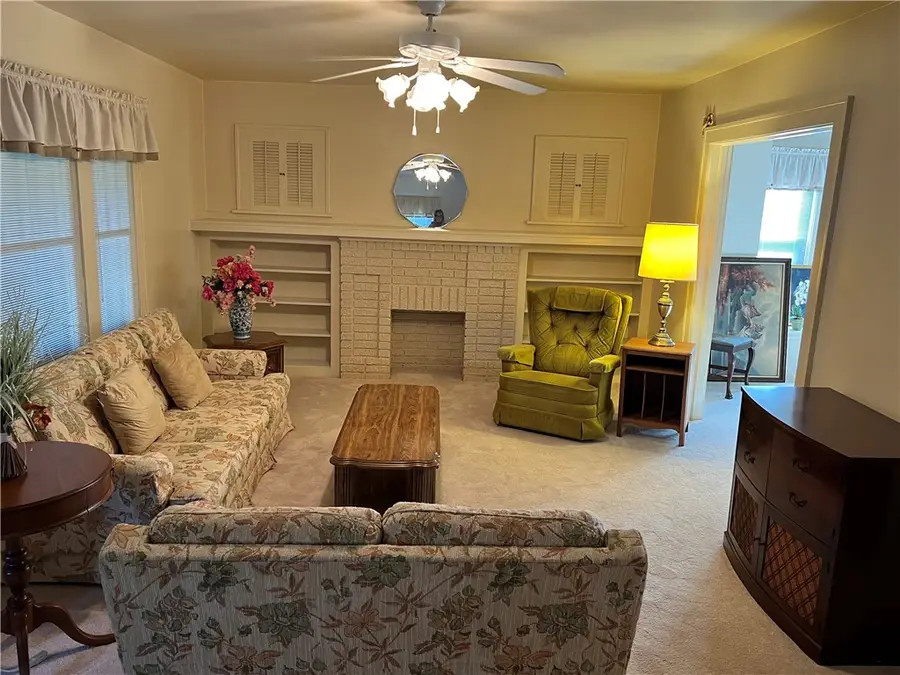 10 E Garfield Ave, New Castle, PA 16105 - #3