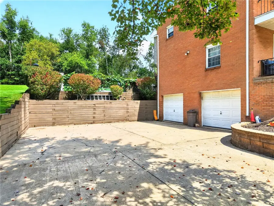 4355 Rosanna Dr, Allison Park, PA 15101 - #2