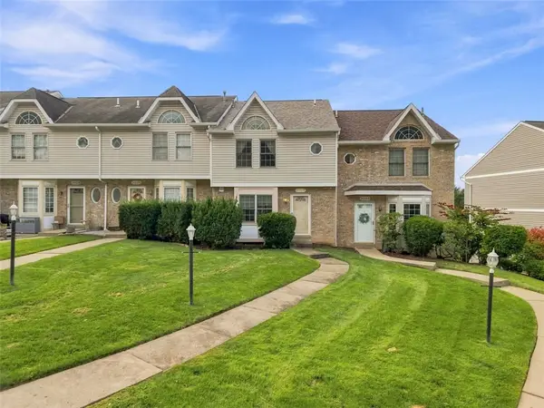 3033 Estate Dr, Oakdale, PA 15071