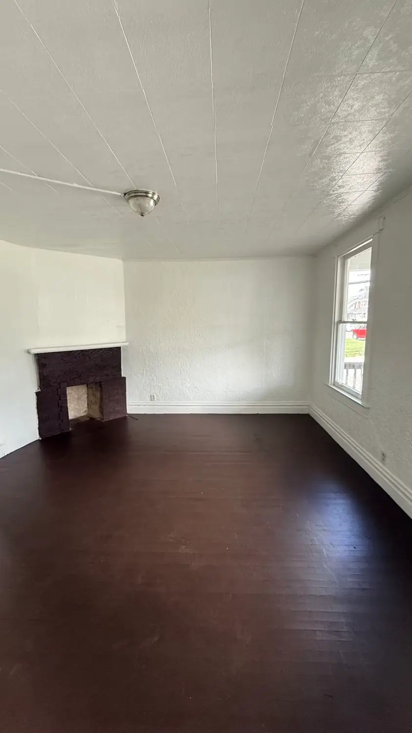 1633 Leishman Avenue, New Kensington, PA 15068 - #3