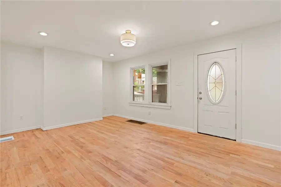 2602 Belmar Pl, Pittsburgh, PA 15218 - #3
