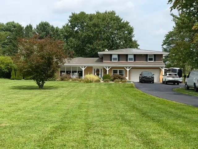 3453 Ellwood Rd, New Castle, PA 16101 - #1