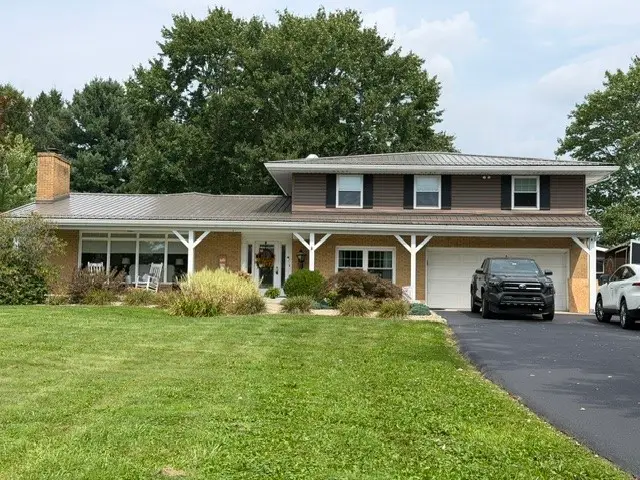 3453 Ellwood Rd, New Castle, PA 16101 - #2
