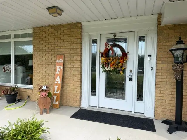 3453 Ellwood Rd, New Castle, PA 16101 - #3