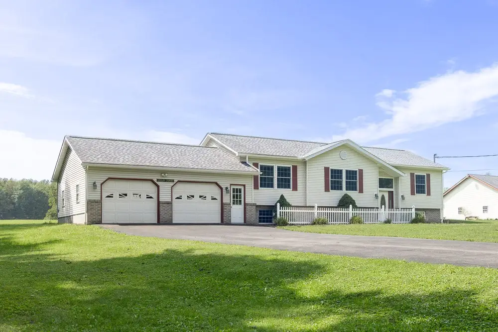 1000 Shady Lane Rd, Pulaski, PA 16143 - #1
