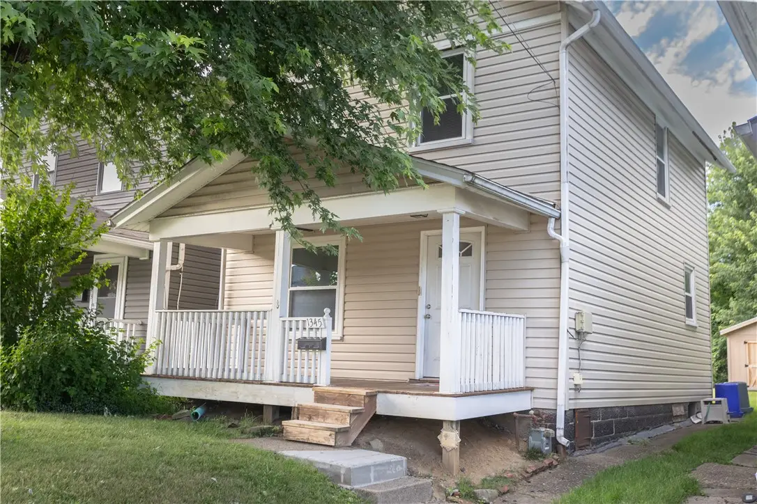 1345 4th Ave, Coraopolis, PA 15108 - #1