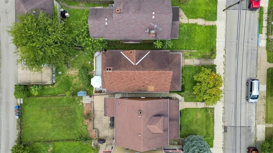 740 Woodbourne Ave, Pittsburgh, PA 15226 - #2