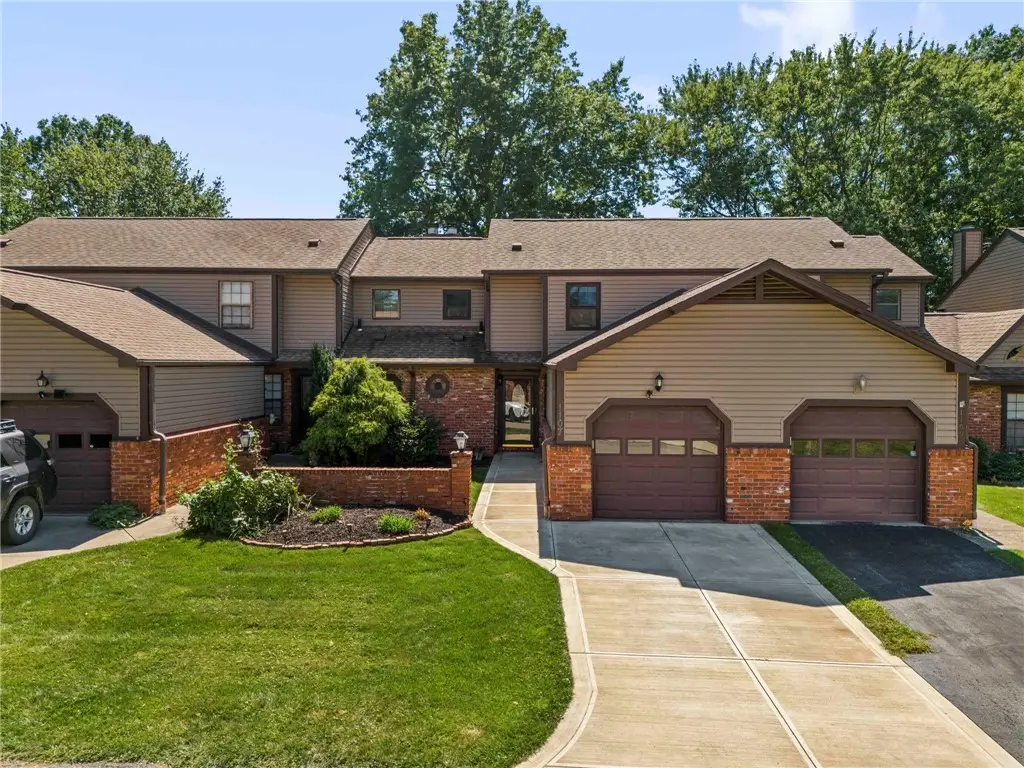 1107 Valleyview Dr, Lawrence, PA 15055 - #1