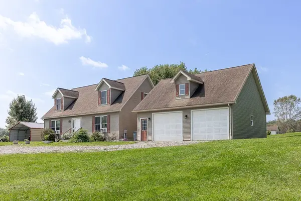 100 Perrine Rd, Grove City, PA 16127