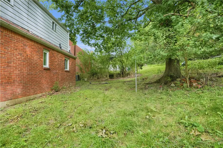 2840 Mckelvey Rd, Pittsburgh, PA 15221 - #3