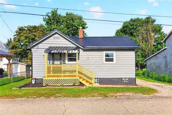 107 Dinsmore Street, Belle Vernon, PA 15012