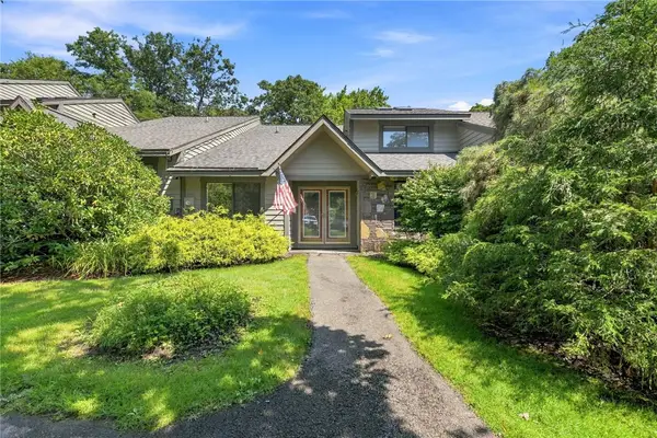 1938 South Ridge Way, Hidden Valley, PA 15502