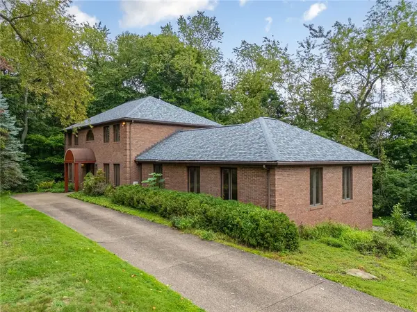 5 Fairview St, Sewickley, PA 15143