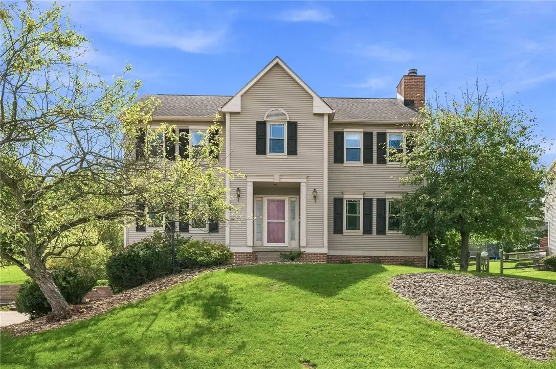 333 Warrick Dr, Seven Fields, PA 16046 - #1