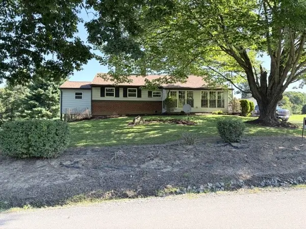 315 Stoughton Rd, Slippery Rock, PA 16057