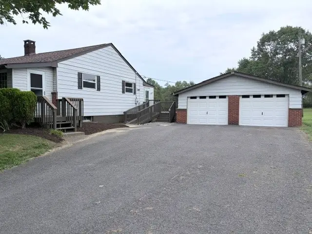 315 Stoughton Rd, Slippery Rock, PA 16057 - #3
