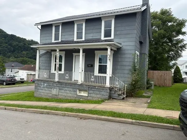500 N 6th St, Apollo, PA 15613