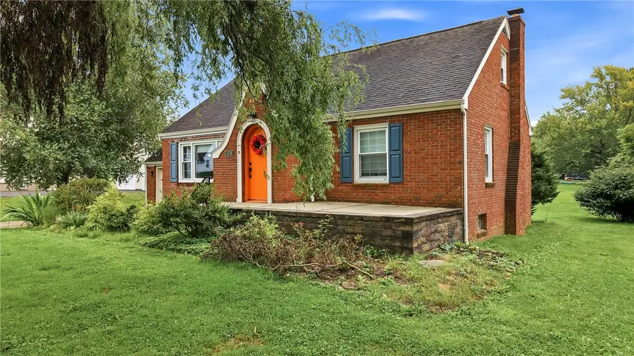 17 W Oakwood Way, New Castle, PA 16105 - #3