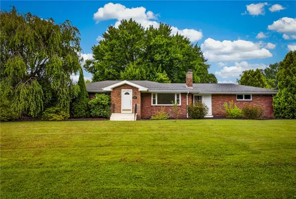 219 Mission Meade Dr, New Castle, PA 16105