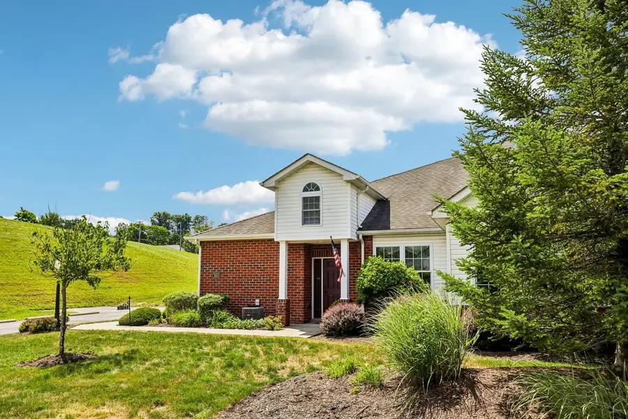 3103 Ambassador Lane, Valencia, PA 16059 - #3