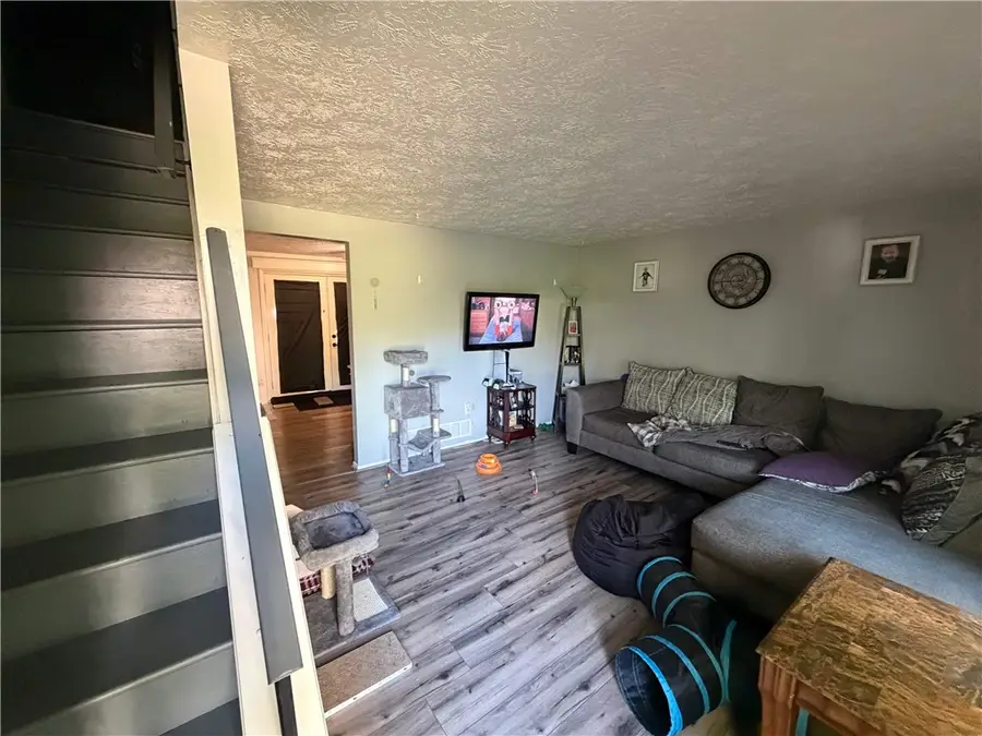 3086 Dara Dr, South Park, PA 15129 - #3