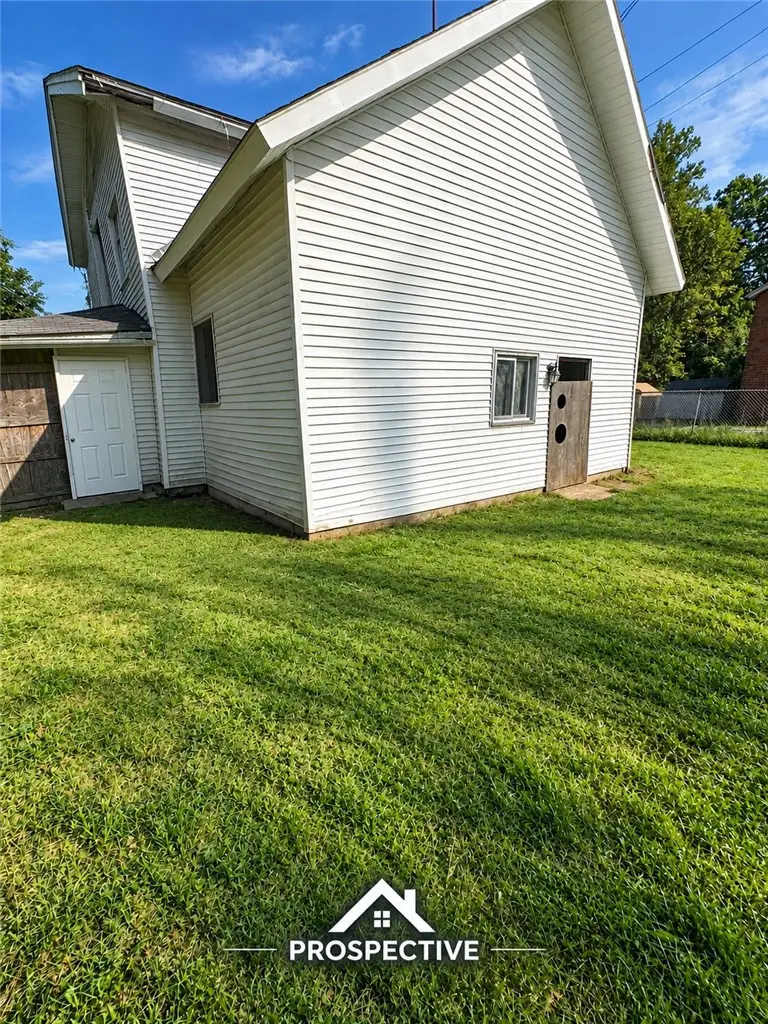 5 Short St, Smock, PA 15480 - #3