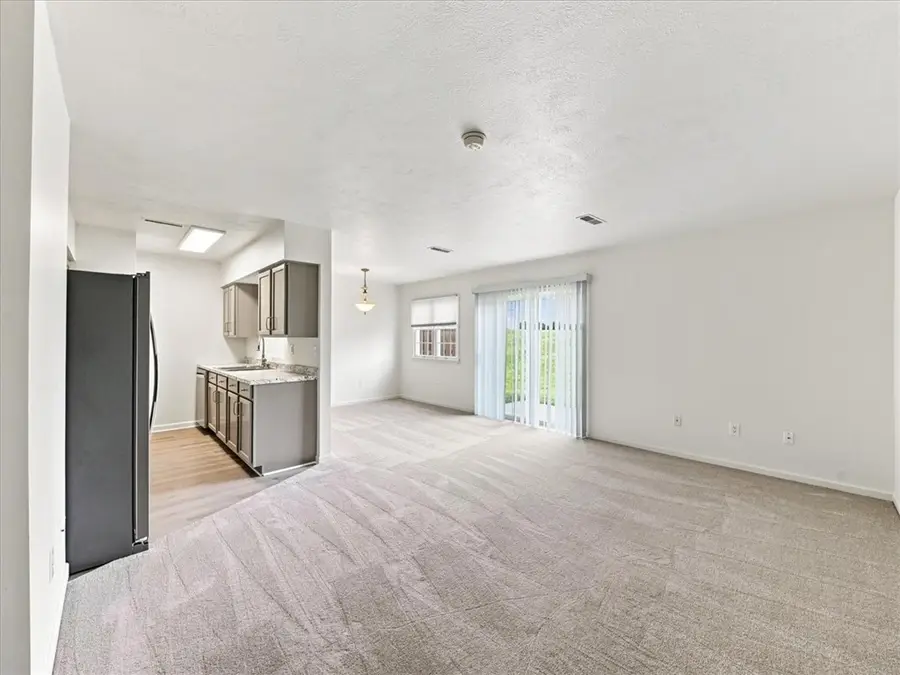 204 Stoneridge Blvd, Butler, PA 16001 - #3
