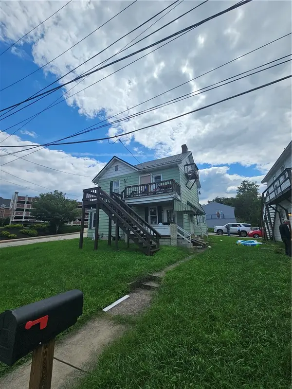 521 4th St, California, PA 15419